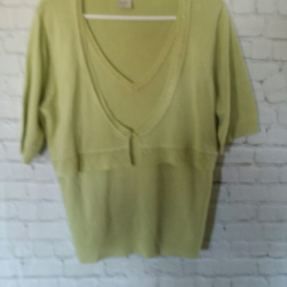 Women's sweater